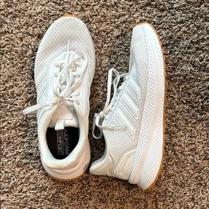 Women’s White Adidas Cloudfoam sneakers